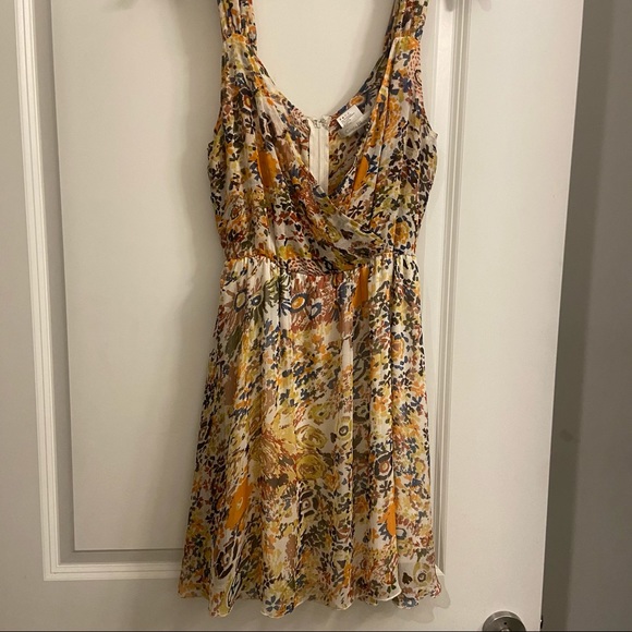 Dress - Picture 3 of 5